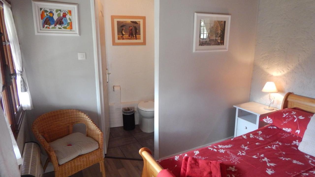 The Petite Chalet Chambre D'Hotes L'Isle-Jourdain  المظهر الخارجي الصورة