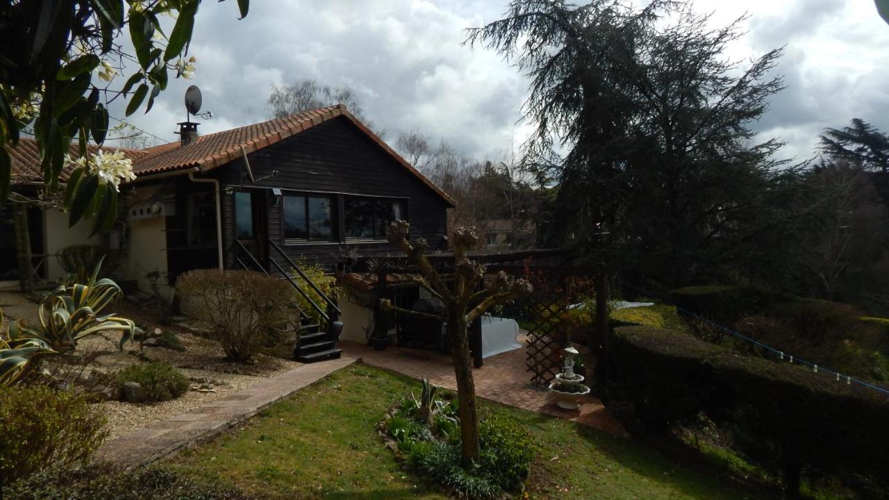 The Petite Chalet Chambre D'Hotes L'Isle-Jourdain  المظهر الخارجي الصورة