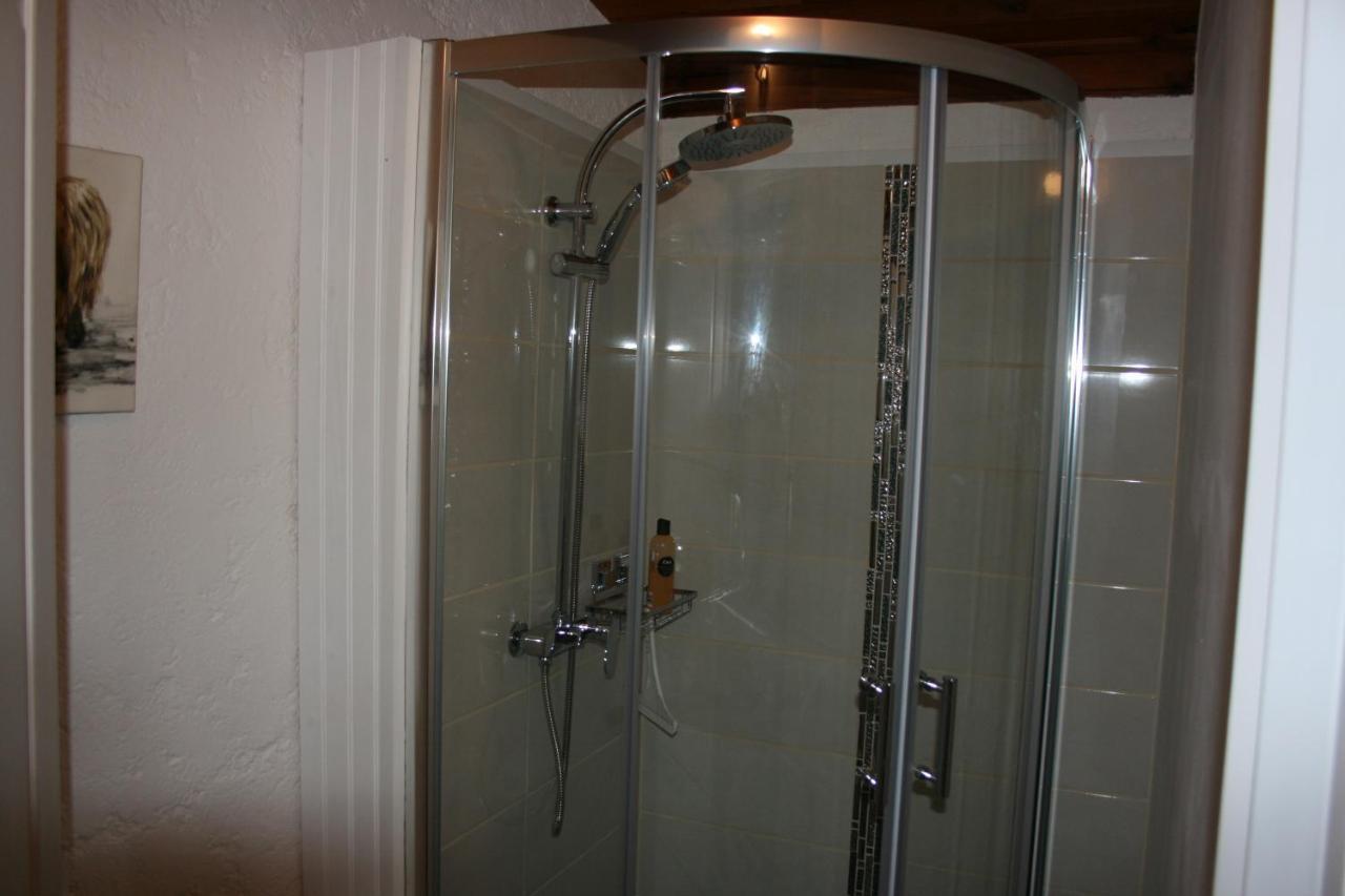 The Petite Chalet Chambre D'Hotes L'Isle-Jourdain  المظهر الخارجي الصورة