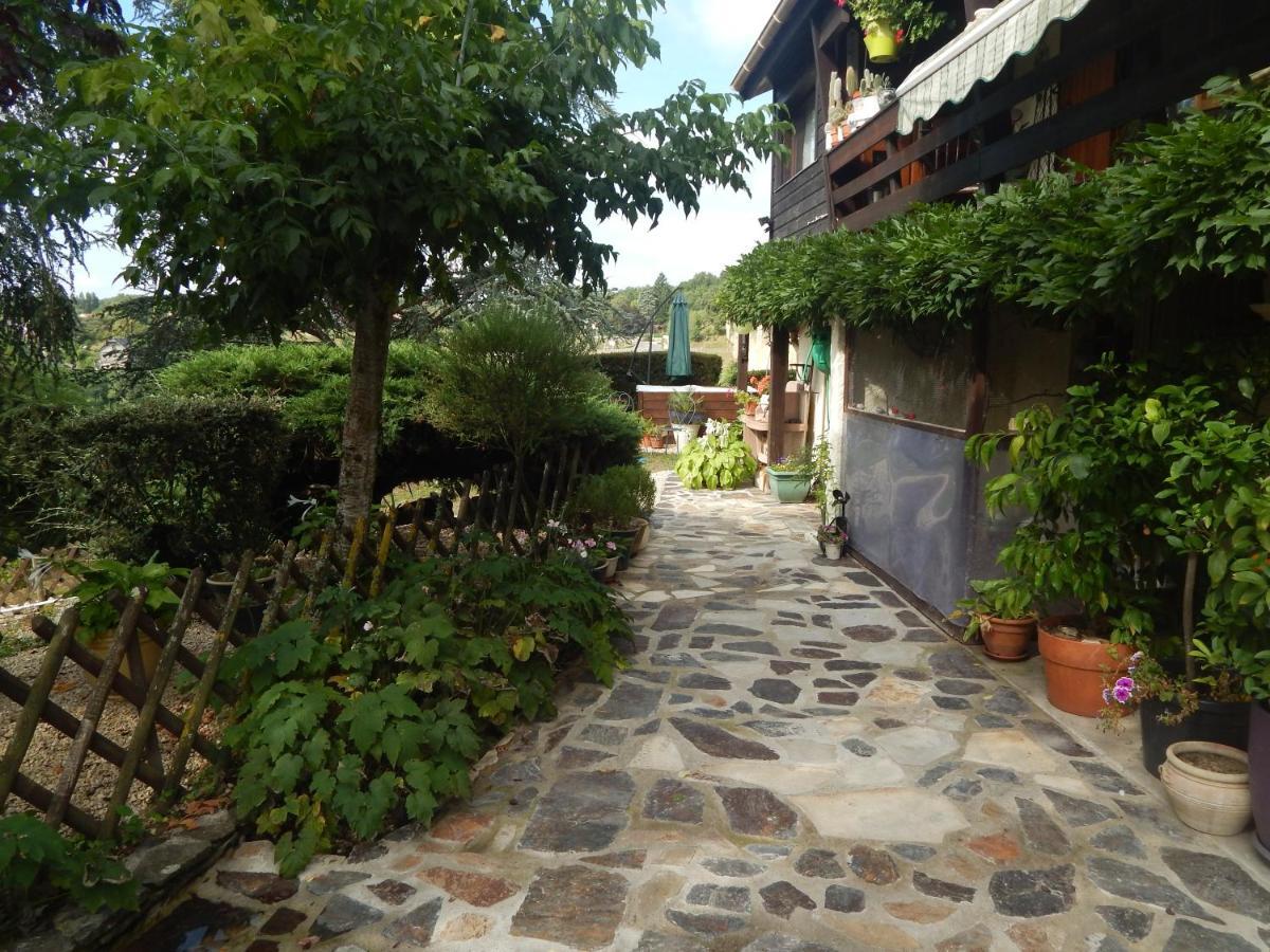 The Petite Chalet Chambre D'Hotes L'Isle-Jourdain  المظهر الخارجي الصورة